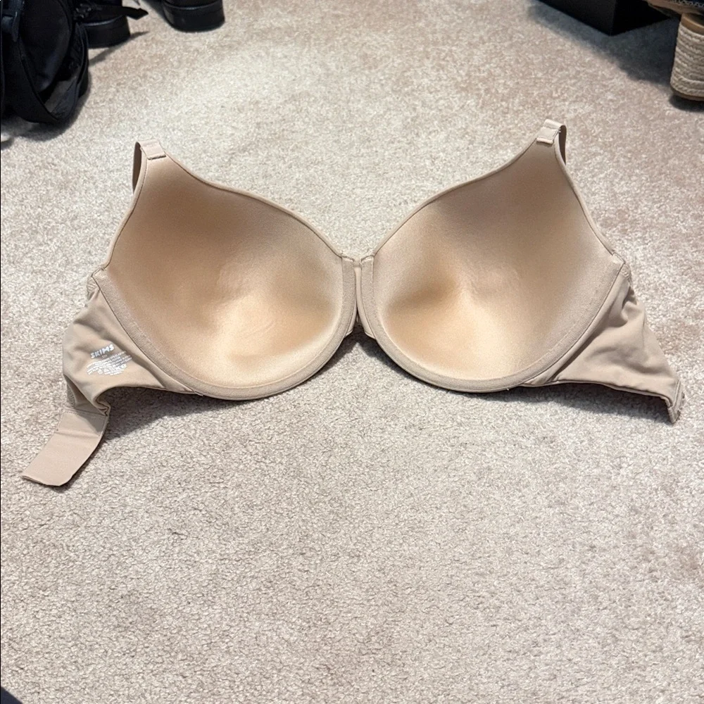 Skims t-shirt bra size 32H - Picture 2 of 3